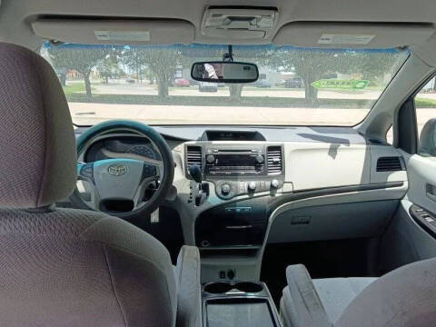 2011 Toyota Sienna