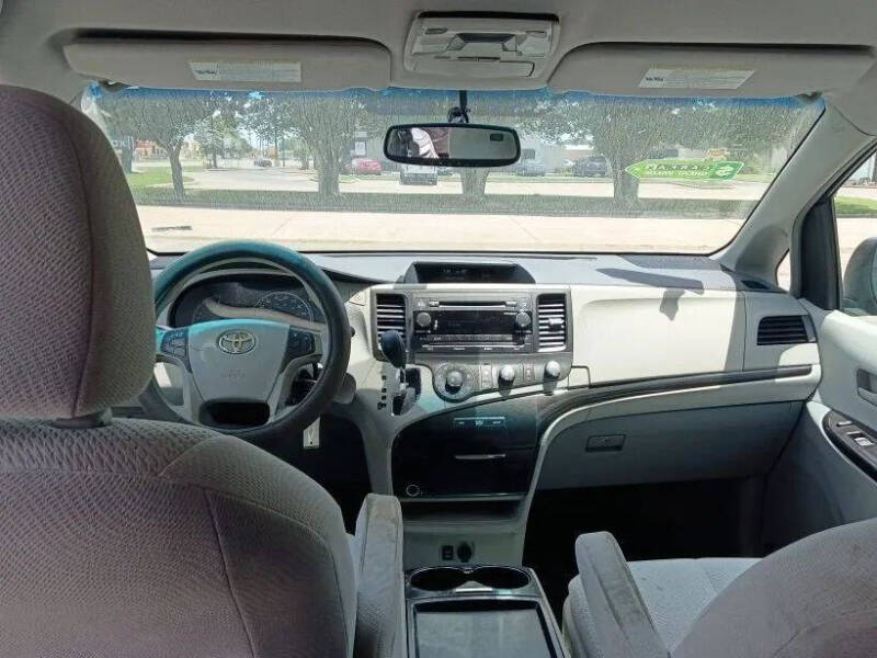 2011 Toyota Sienna