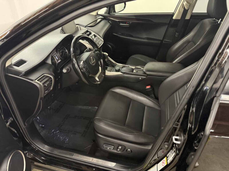 2017 Lexus NX 200t