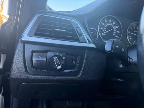 2018 BMW 3 Series 330i