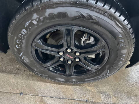 2021 GMC Acadia AT4