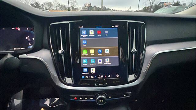 2024 Volvo S60 B5 Core Dark Theme