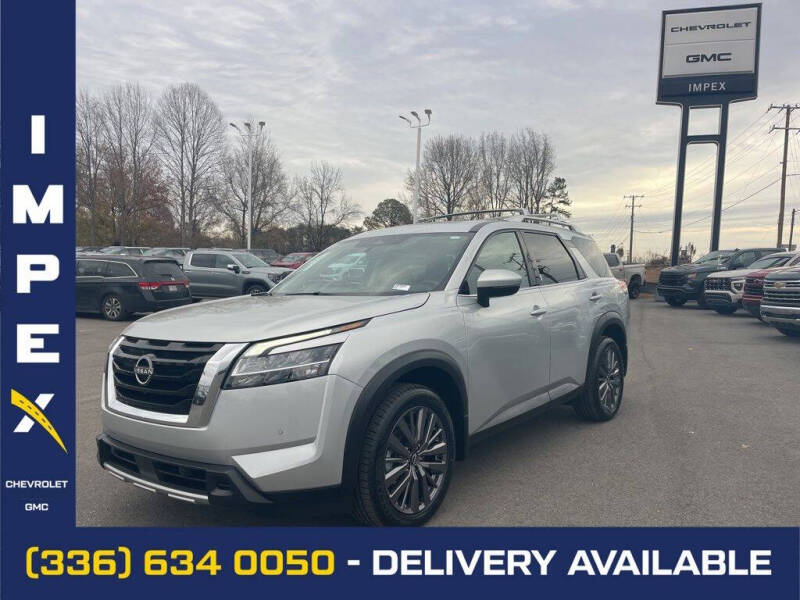 2023 Nissan Pathfinder SL's photo