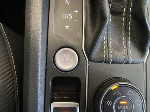 2021 Volkswagen Atlas Cross Sport V6 SE R-Line 4Motion