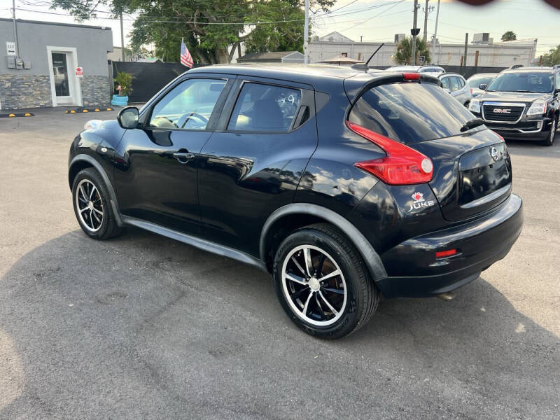 2011 Nissan JUKE S