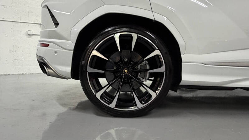 2020 Lamborghini Urus