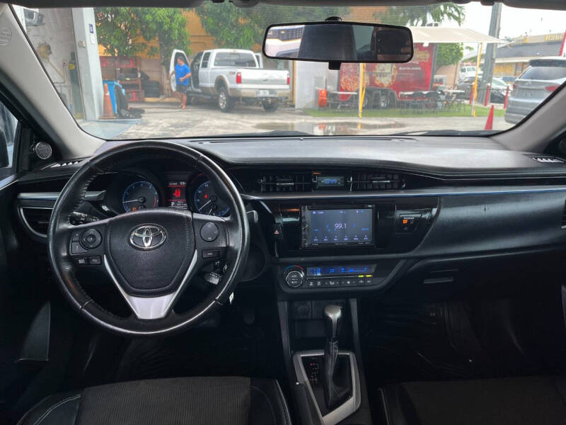 2016 Toyota Corolla S Plus photo 9