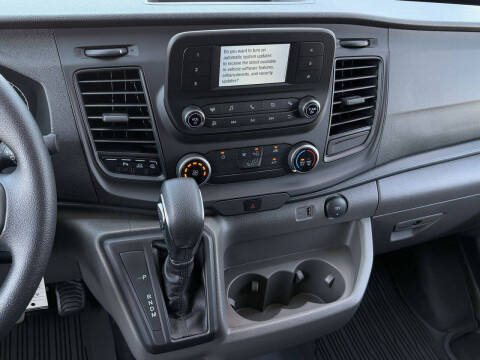 2025 Ford Transit 250