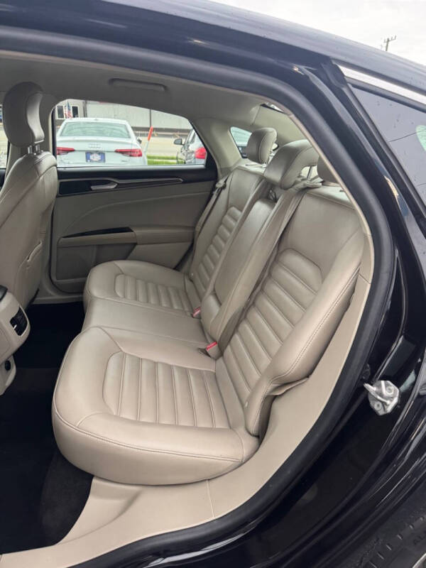 2019 Ford Fusion SEL