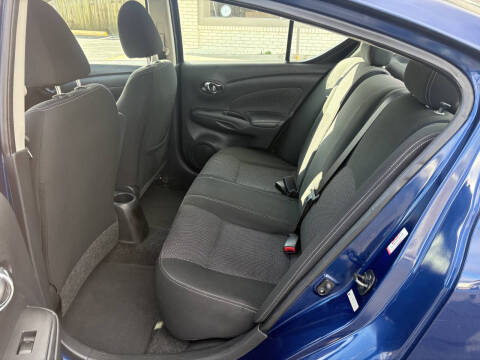 2018 Nissan Versa SV