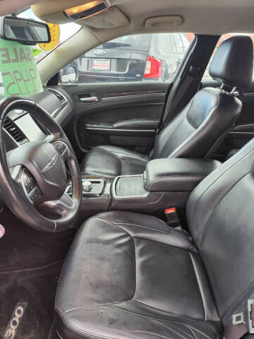 2015 Chrysler 300 Limited