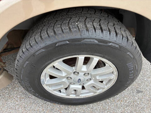 2012 Ford Expedition XLT