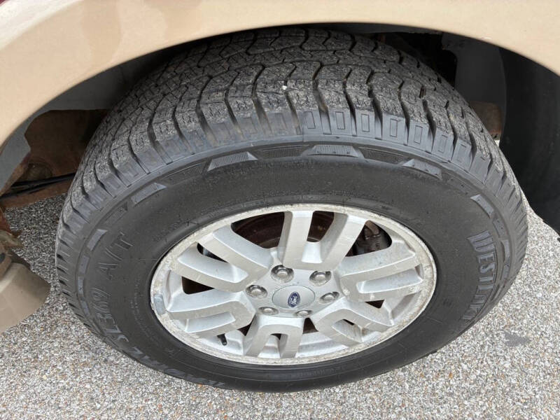 2012 Ford Expedition XLT