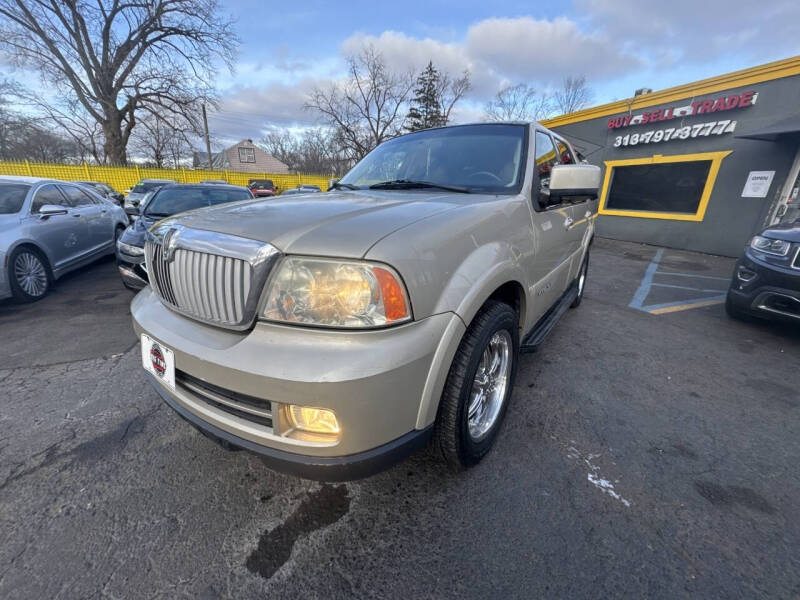 2005 Lincoln Navigator for sale at Big Time Automotive in Detroit MI