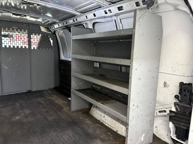 2023 GMC Savana 2500