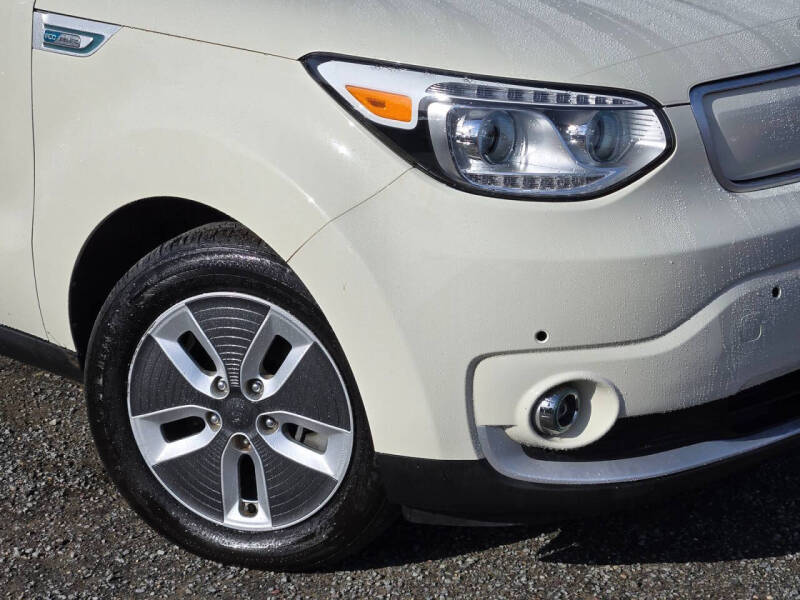2017 Kia Soul EV +
