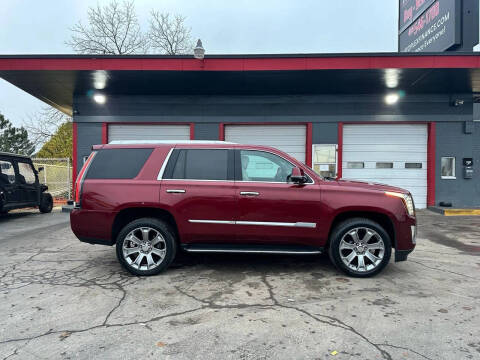 2020 Cadillac Escalade Standard