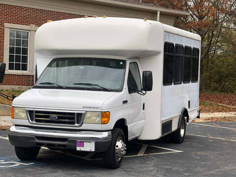 2006 Ford E-Series E-450 SD