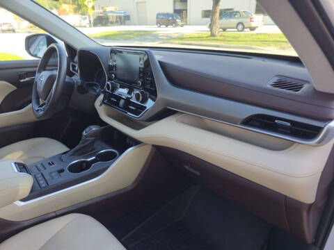 2020 Toyota Highlander XLE