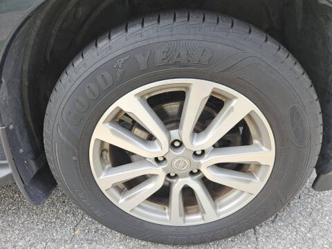 2015 Nissan Pathfinder SL