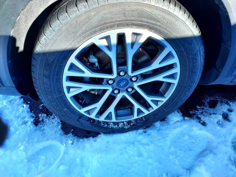 2020 Ford Escape SEL