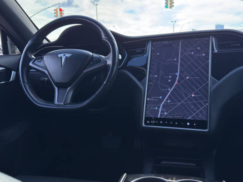 2018 Tesla Model S 75D