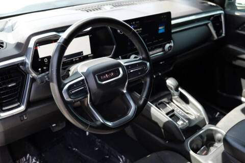 2024 GMC Canyon Elevation