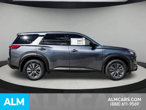 2025 Nissan Pathfinder S