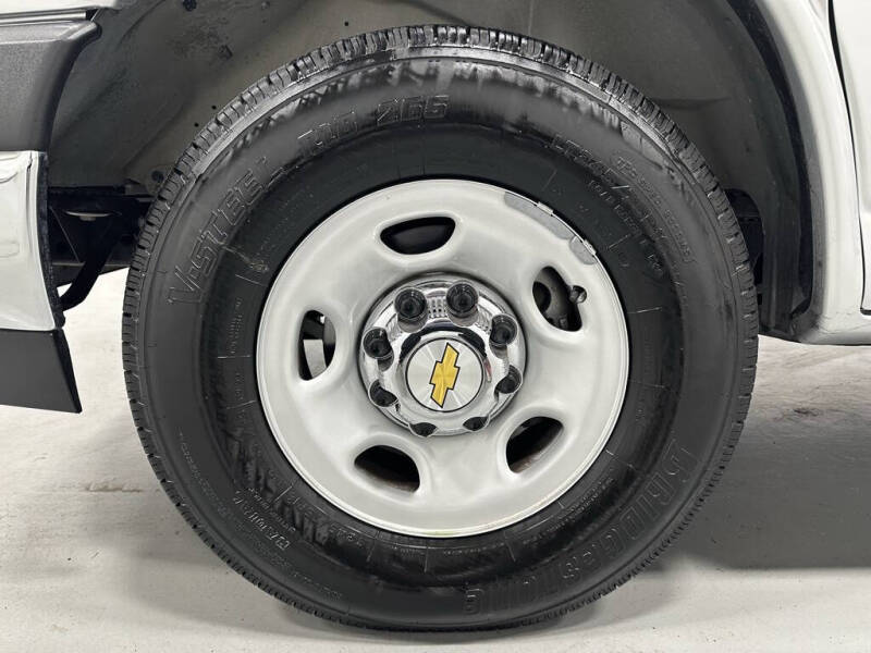 2025 Chevrolet Express LT 3500