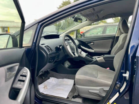 2013 Toyota Prius Four