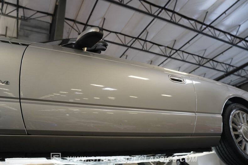 2004 Ford Thunderbird Deluxe