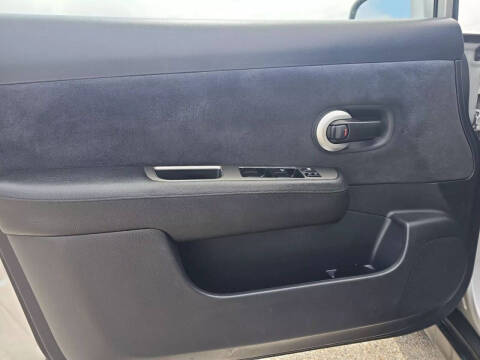 2008 Nissan Versa 1.8 S