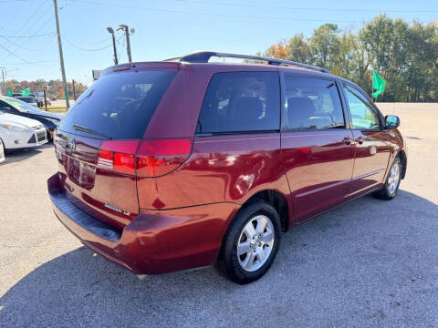 2004 Toyota Sienna