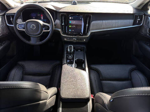 2022 Volvo S90 B6 Inscription