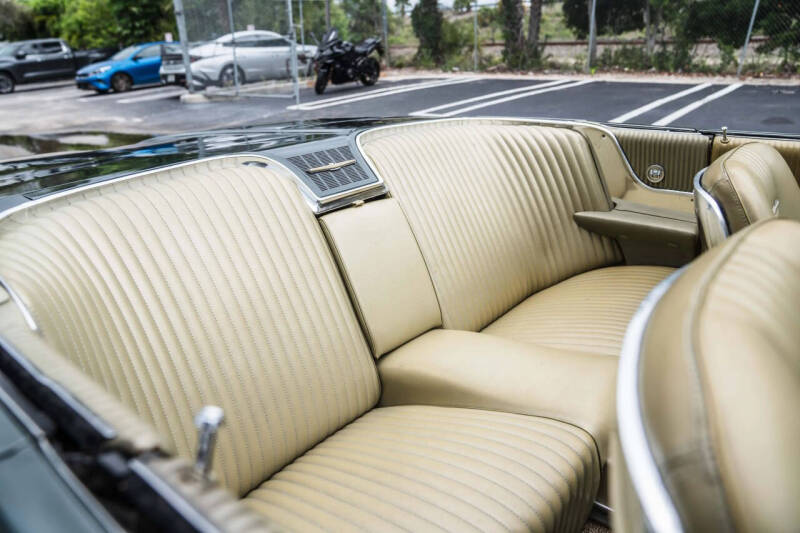 1965 Ford Thunderbird