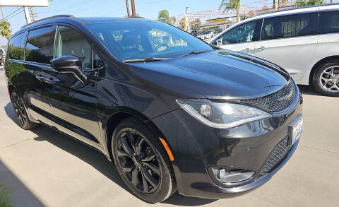 2018 Chrysler Pacifica Touring L