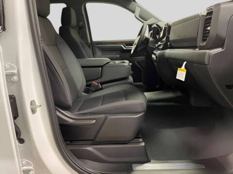 2025 GMC Sierra 1500 SLE