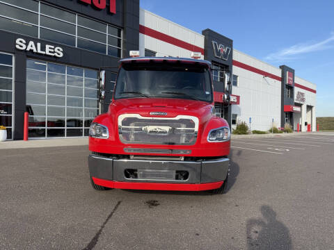 2023 Freightliner M2 106