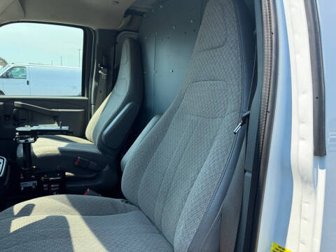 2021 Chevrolet Express 2500