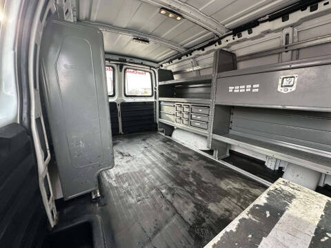 2016 Chevrolet Express 2500