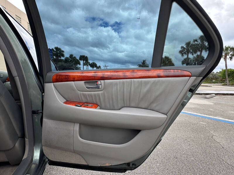 2003 Lexus LS 430