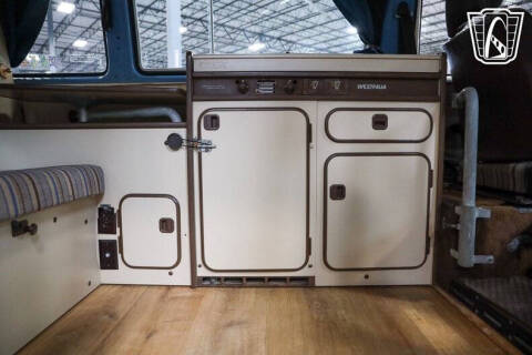 1982 Volkswagen Vanagon Camper