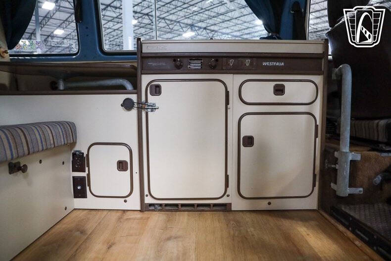 1982 Volkswagen Vanagon Camper