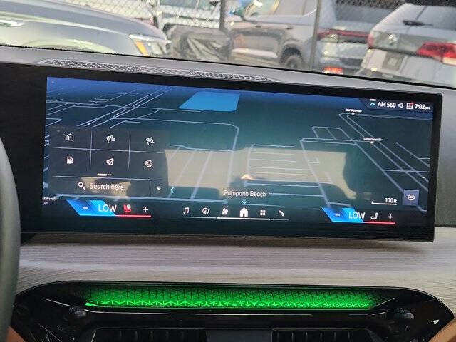 2025 BMW 3 Series 330i