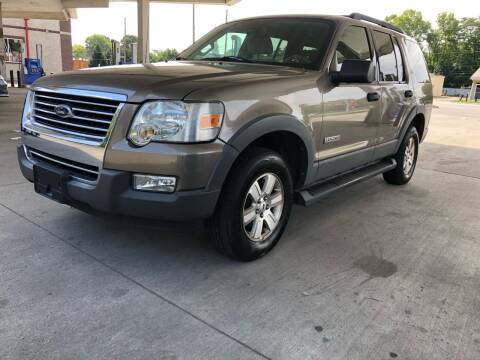 2006 Ford Explorer for sale at JE Auto Sales LLC in Indianapolis IN
