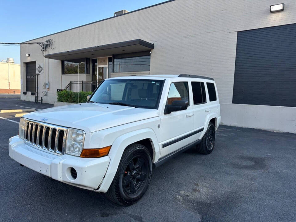 2007 Jeep Commander for sale at Sarenco Auto Inc in Dallas, TX