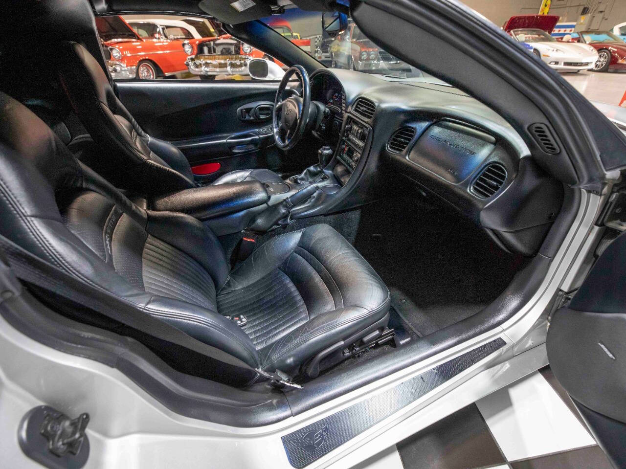 2004 Chevrolet Corvette 31