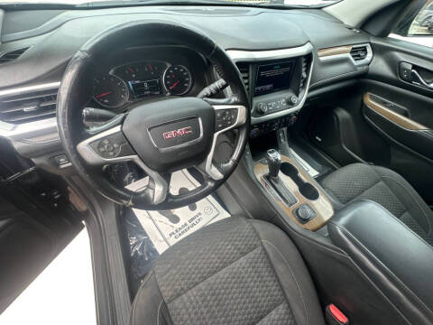 2018 GMC Acadia SLE-2