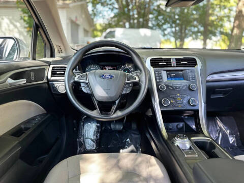 2019 Ford Fusion S