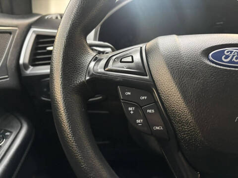 2020 Ford Edge SE